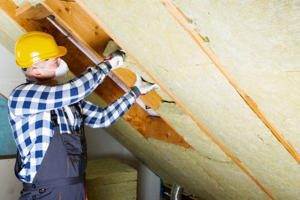 How to Vet a Roof Replacement Contractor's Credentials